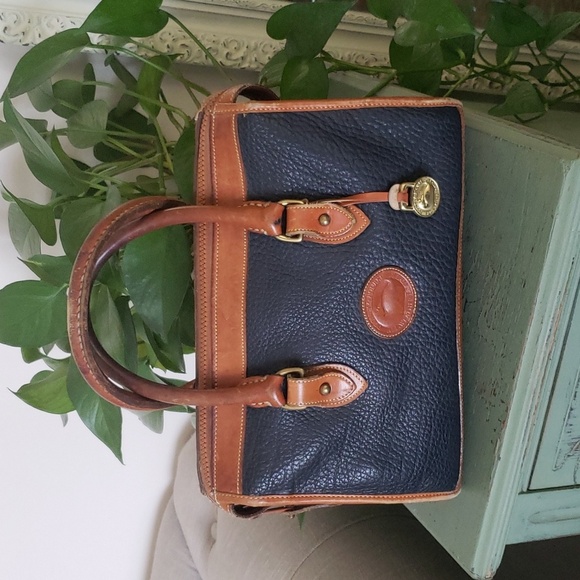 Dooney & Bourke Handbags - Vintage 90s Dooney Bourke Doctors Bag